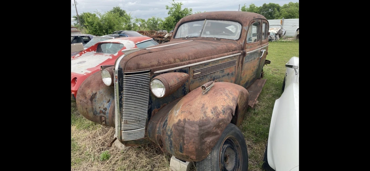 1937 Buick - Image 4 of 6
