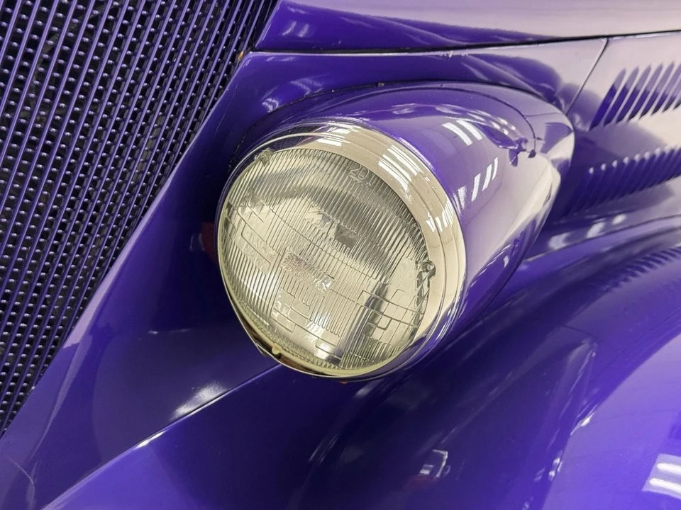 1937 Buick Roadmaster - Image 10 of 12