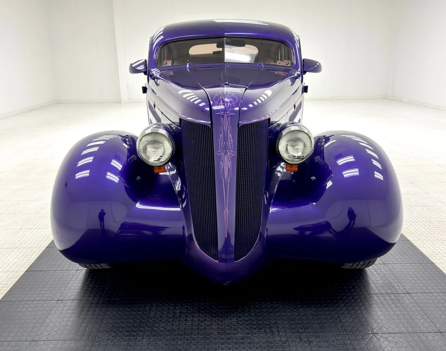 1937 Buick Roadmaster - Image 8 of 12