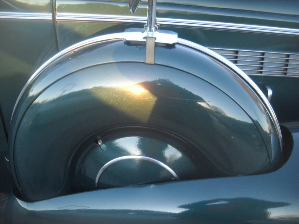 1937 Buick Roadmaster - Image 22 of 31