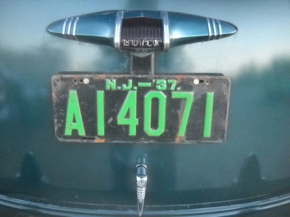 1937 Buick Roadmaster - Image 26 of 31
