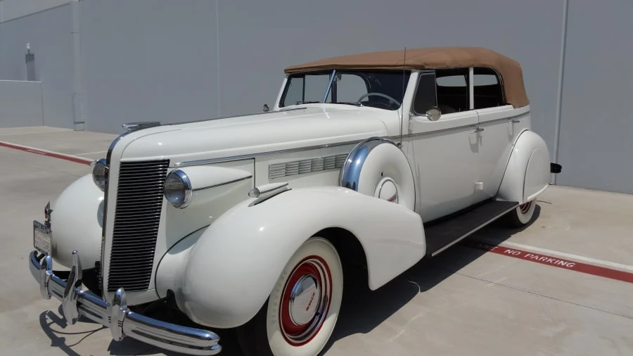 1937 Buick Roadmaster - Image 11 of 11