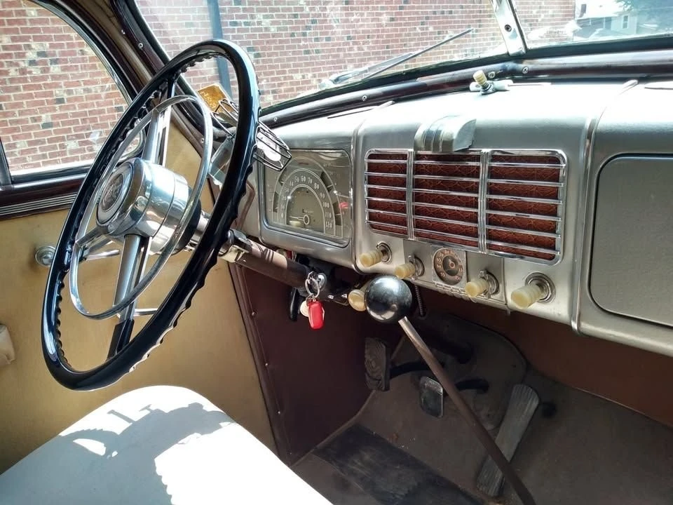 1937 Buick Roadmaster - Image 5 of 21
