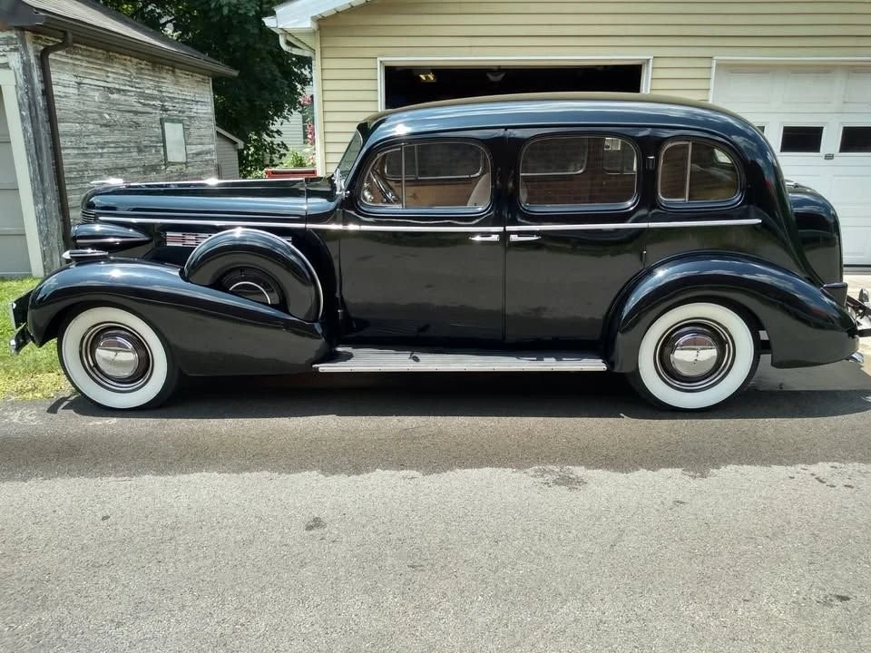 1937 Buick Roadmaster - Image 2 of 21
