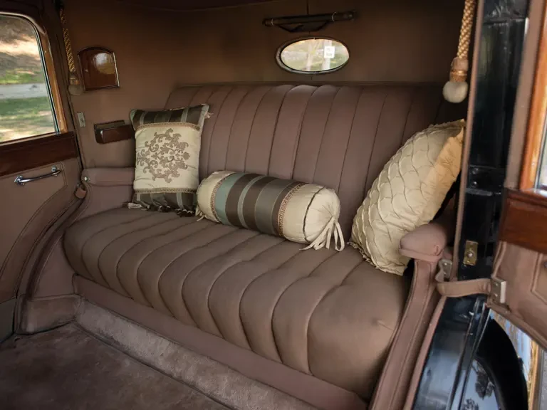 1937 Buick Roadmaster - Image 15 of 18