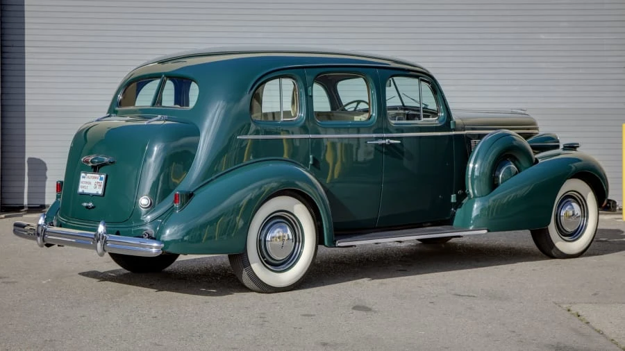 1937 Buick Roadmaster - Image 8 of 12