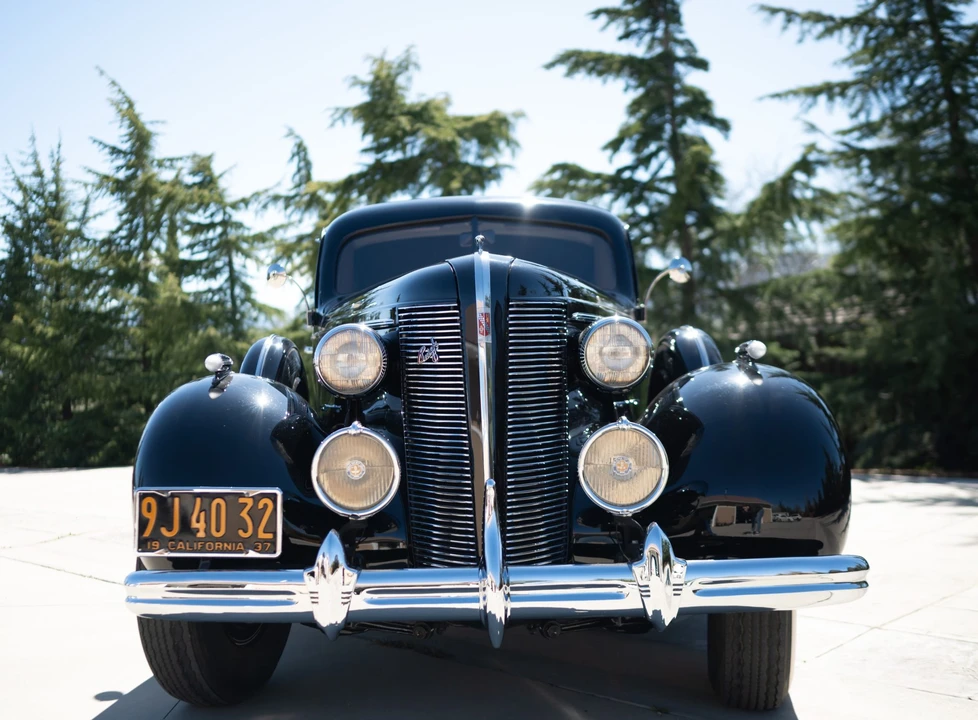1937 Buick Roadmaster - Image 13 of 31