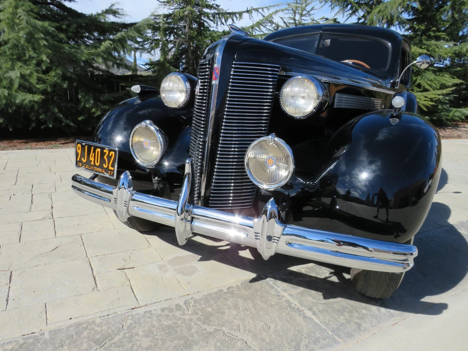1937 Buick Roadmaster - Image 4 of 31