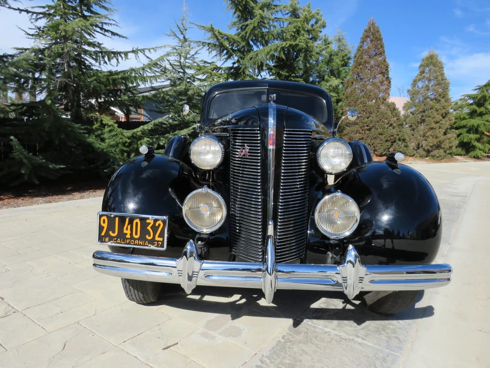 1937 Buick Roadmaster - Image 16 of 31
