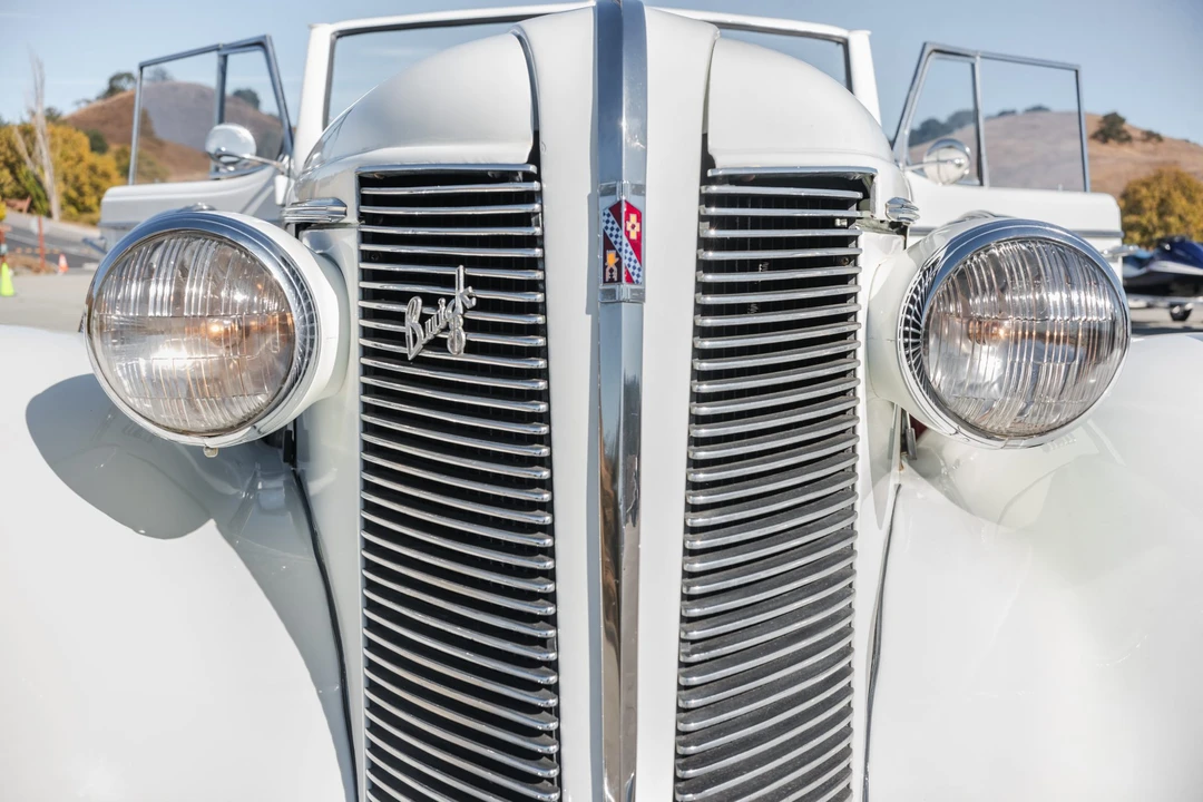 1937 Buick Roadmaster - Image 16 of 31