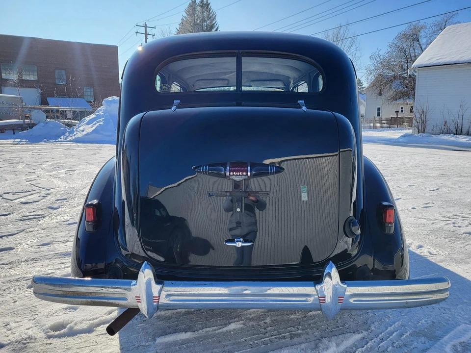 1937 Buick Roadmaster - Image 8 of 31