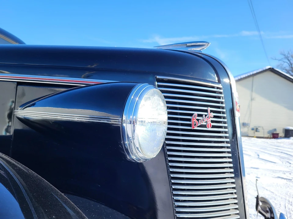 1937 Buick Roadmaster - Image 16 of 31