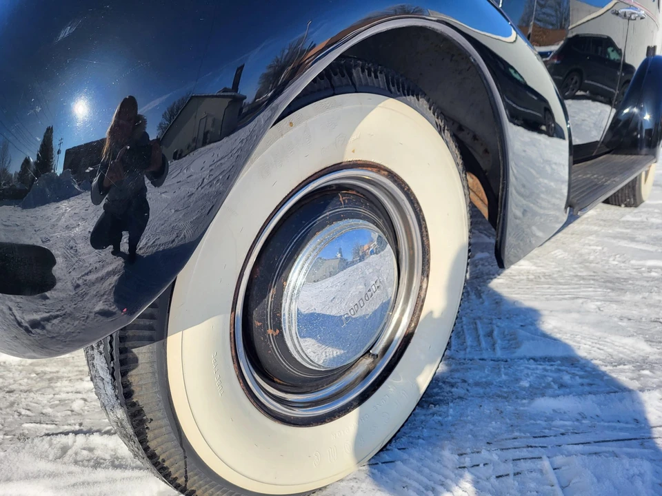 1937 Buick Roadmaster - Image 27 of 31