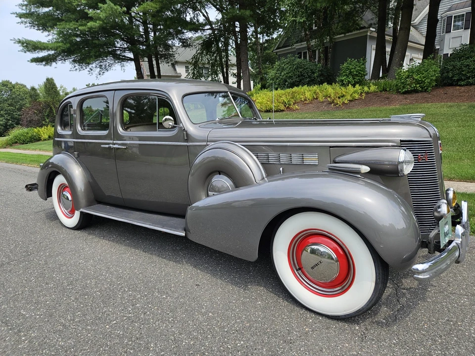 1937 Buick Roadmaster - Image 16 of 31