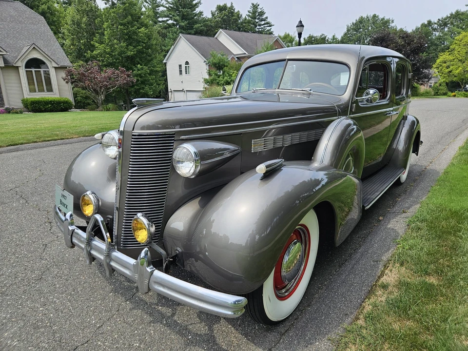 1937 Buick Roadmaster - Image 2 of 31