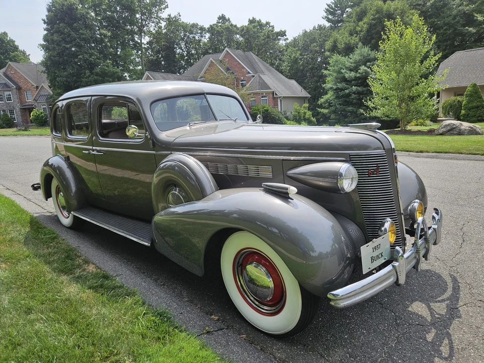 1937 Buick Roadmaster - Image 20 of 31