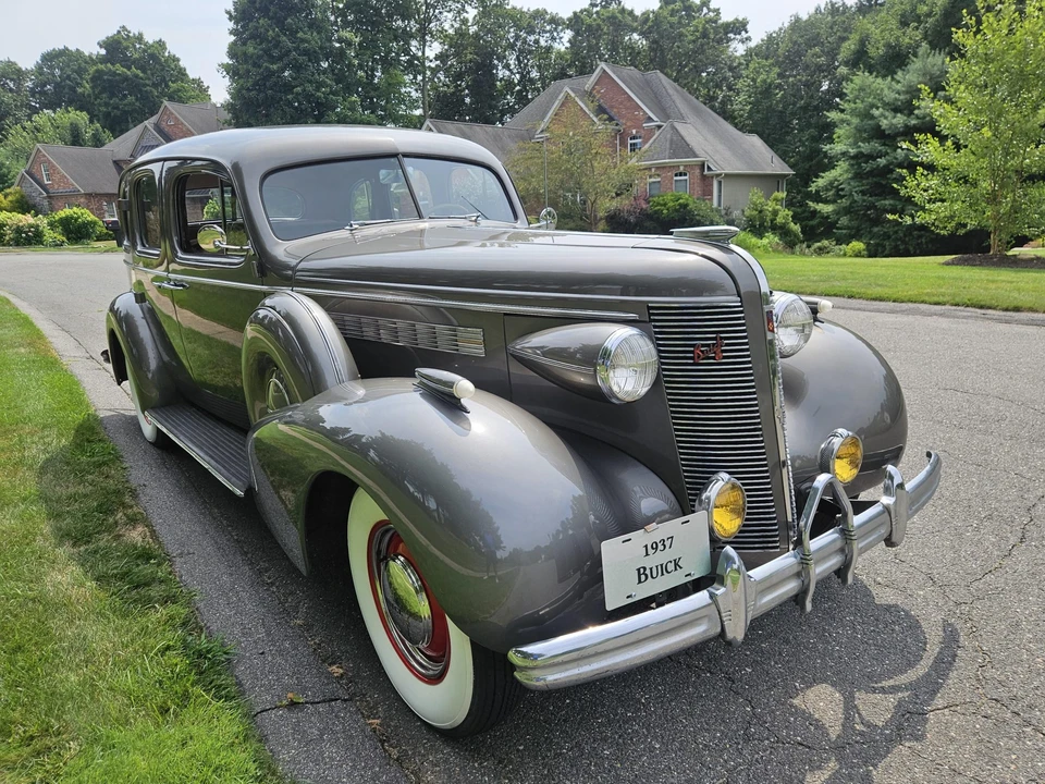 1937 Buick Roadmaster - Image 21 of 31