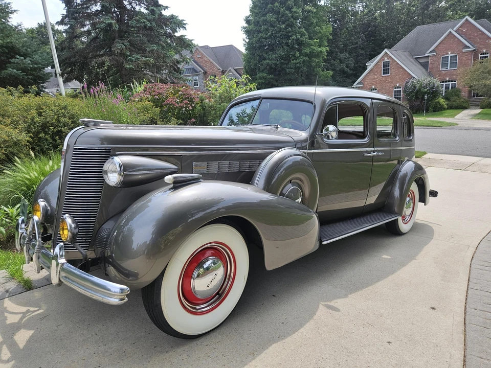 1937 Buick Roadmaster - Image 31 of 31