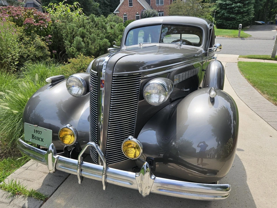1937 Buick Roadmaster - Image 25 of 31