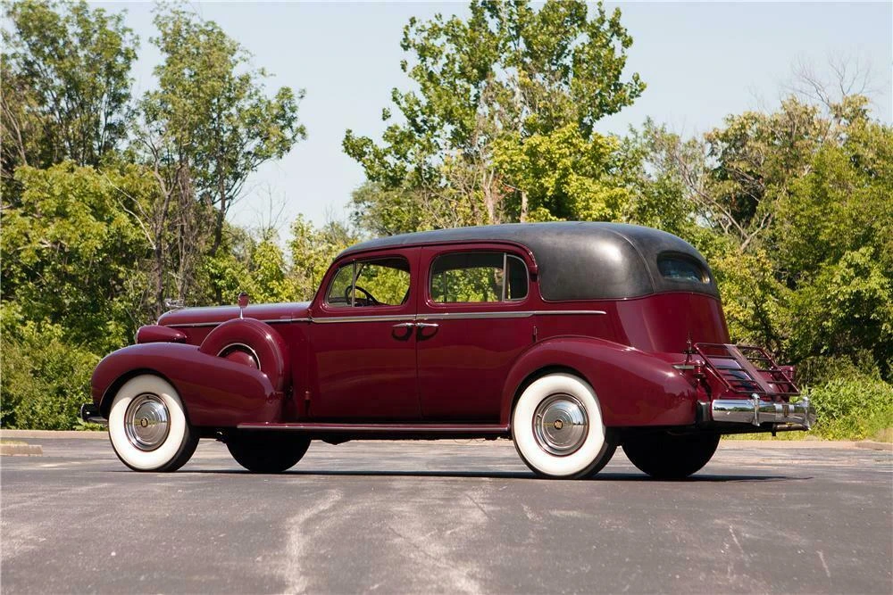 1937 Cadillac V-12 - Image 4 of 5
