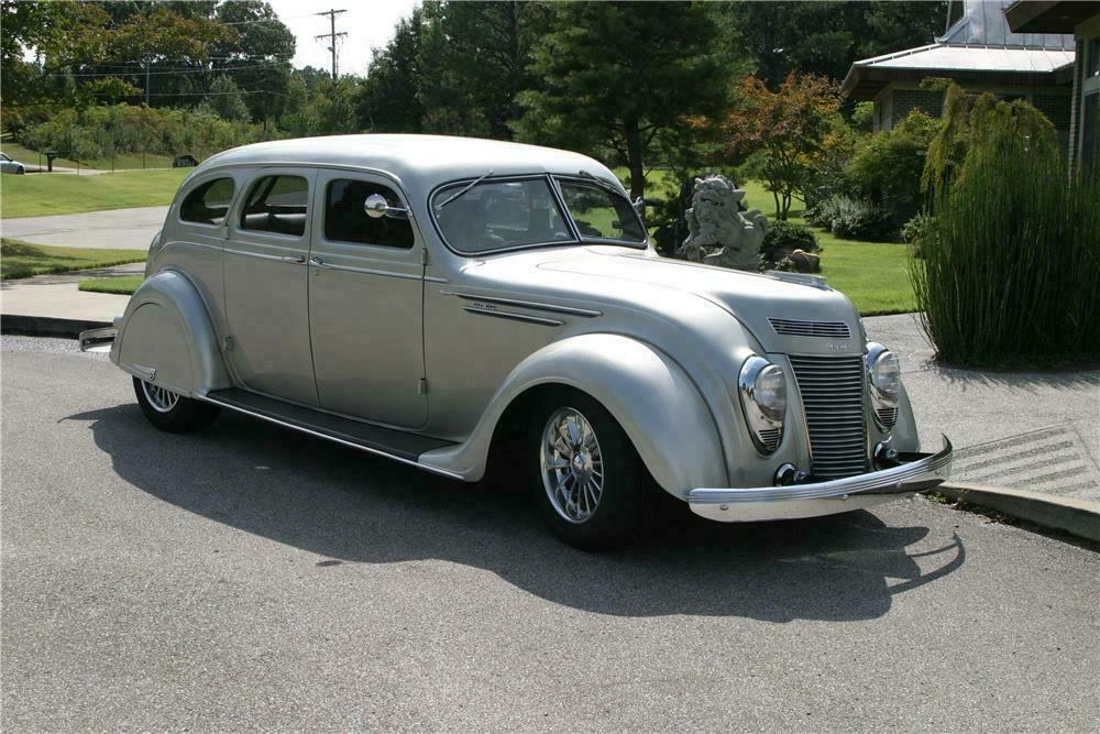 1937 Chrysler Airflow - Image 2 of 5