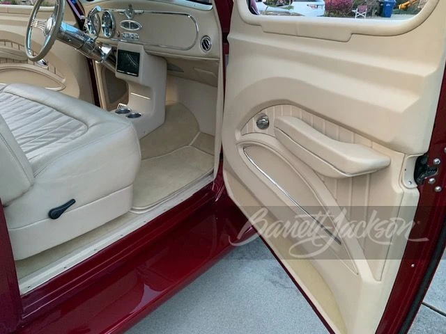 1937 Chrysler - Image 25 of 26