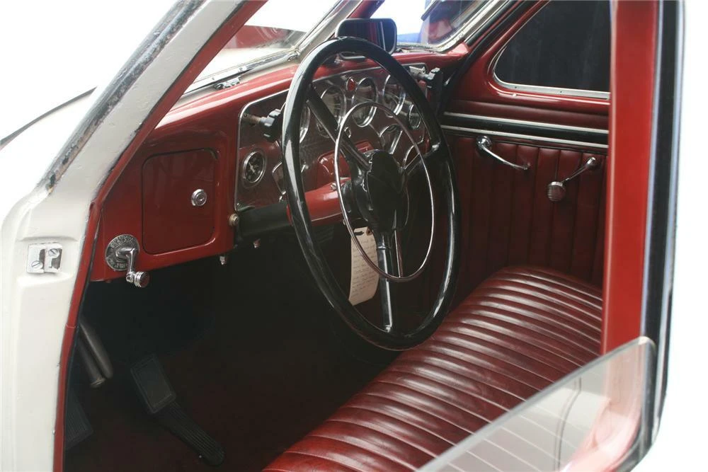 1937 Cord 810 & 812 - Image 3 of 4