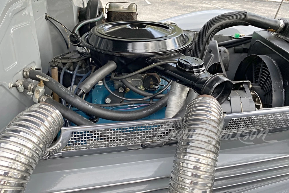 1937 Cord 810 & 812 - Image 2 of 15