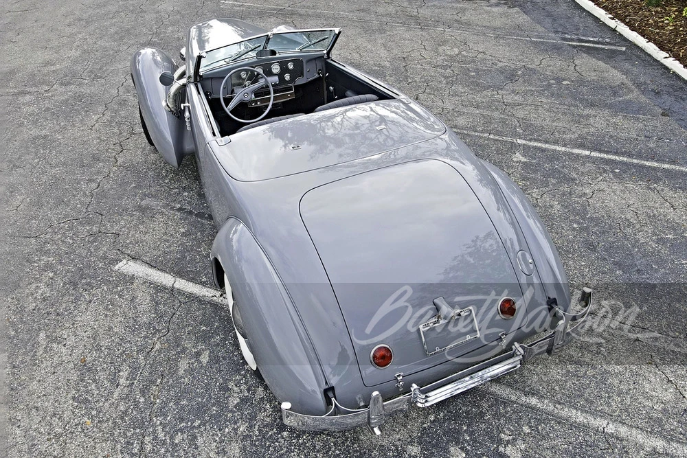 1937 Cord 810 & 812 - Image 14 of 15