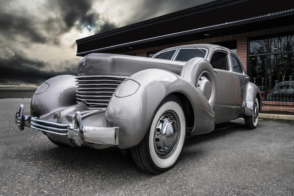 1937 Cord 810 & 812 - Image 8 of 10