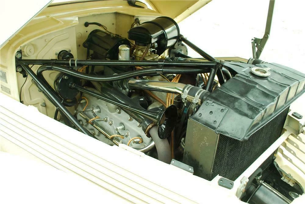 1937 Cord 810 & 812 - Image 3 of 4