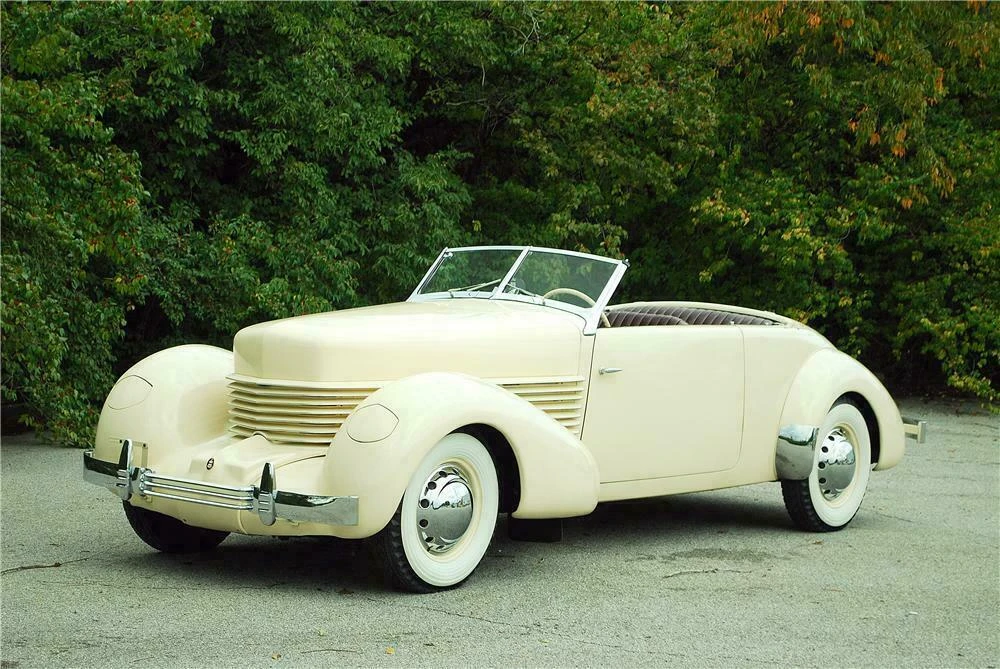 1937 Cord 810 & 812 - Image 2 of 4