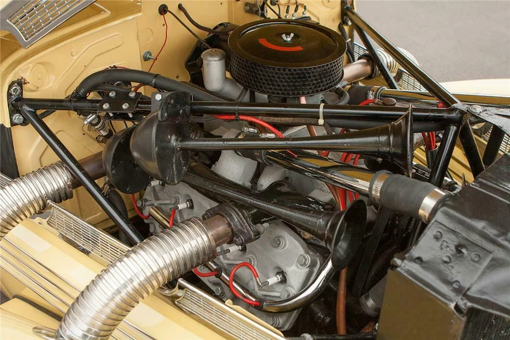 1937 Cord 810 & 812 - Image 3 of 4