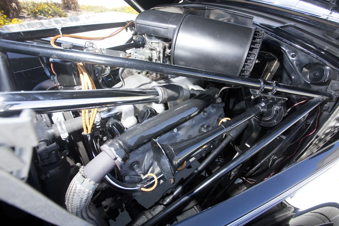 1937 Cord 810 & 812 - Image 11 of 31