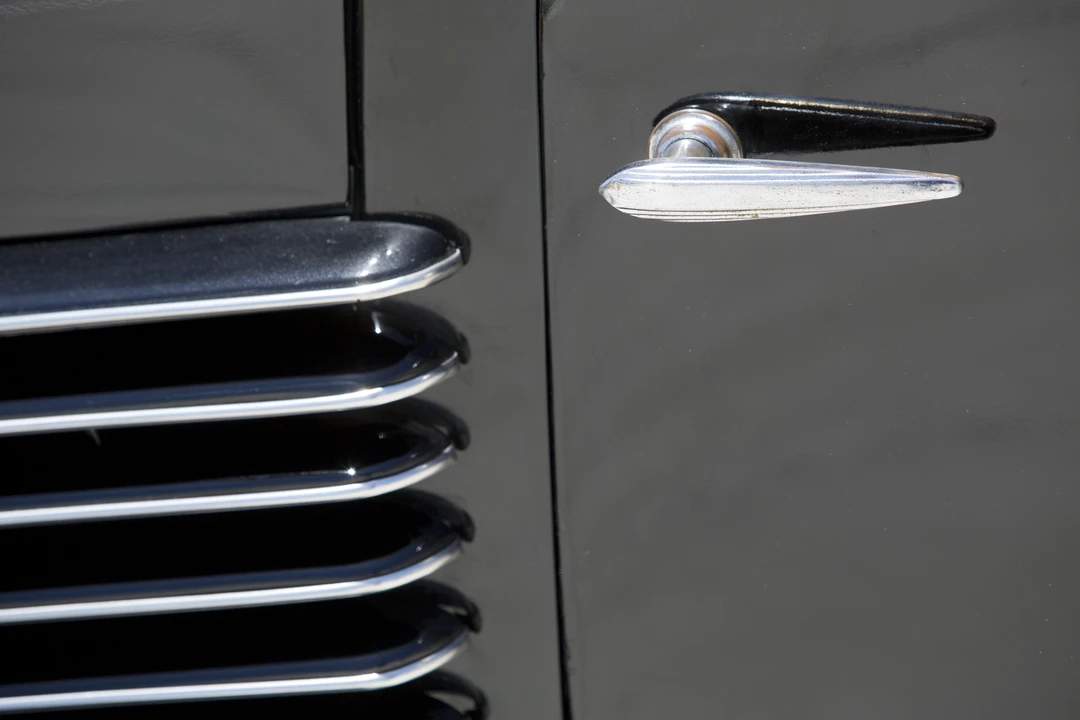 1937 Cord 810 & 812 - Image 21 of 31