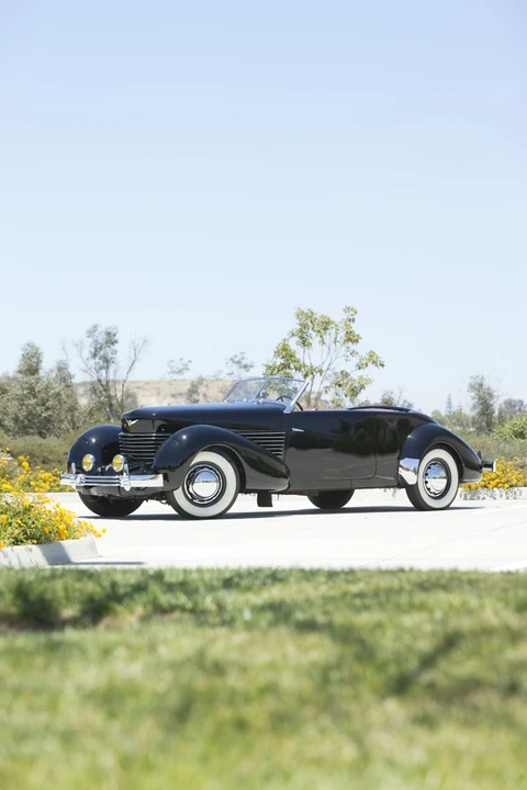 1937 Cord 810 & 812 - Image 26 of 31