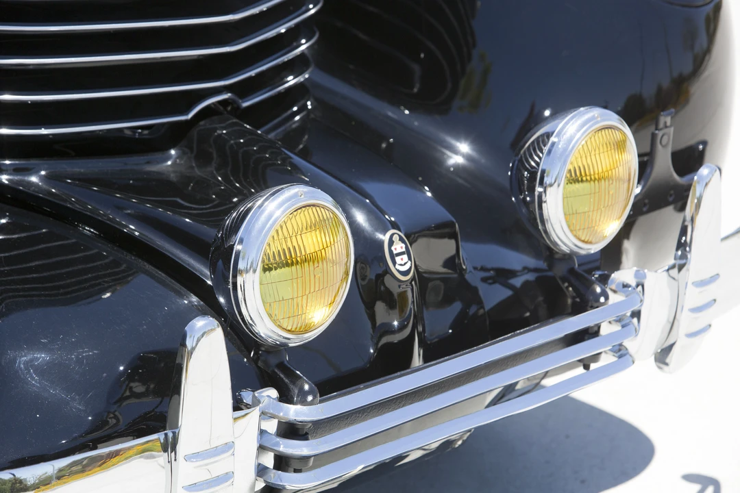 1937 Cord 810 & 812 - Image 28 of 31
