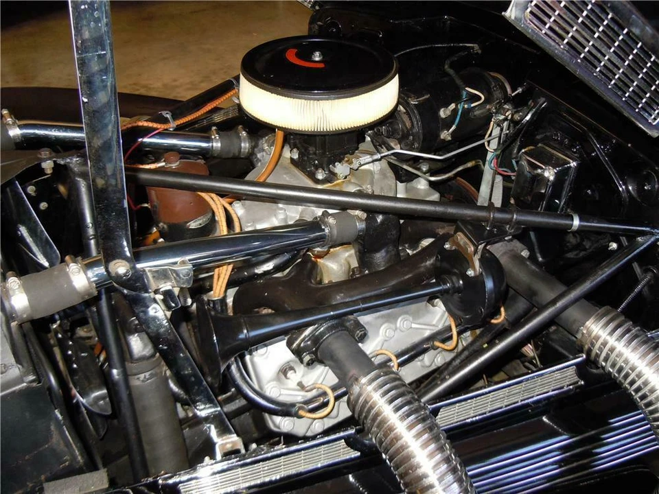 1937 Cord 810 & 812 - Image 2 of 5