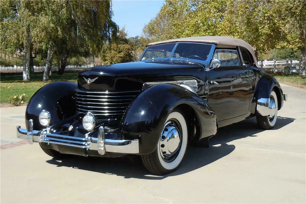1937 Cord 810 & 812 - Image 5 of 5