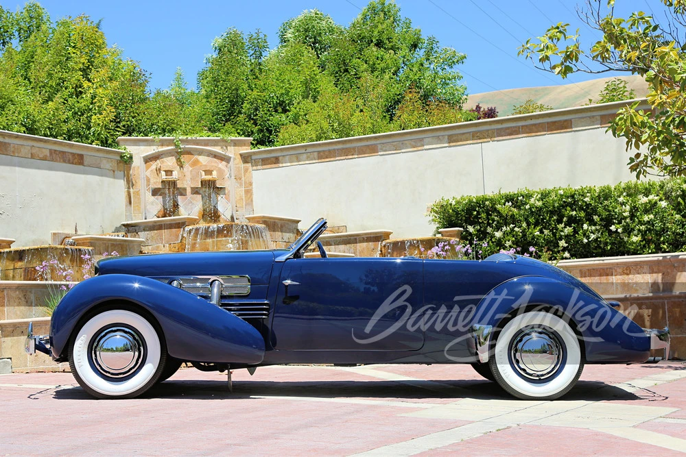 1937 Cord 810 & 812 - Image 10 of 21