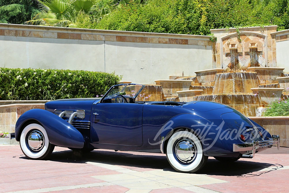 1937 Cord 810 & 812 - Image 2 of 21