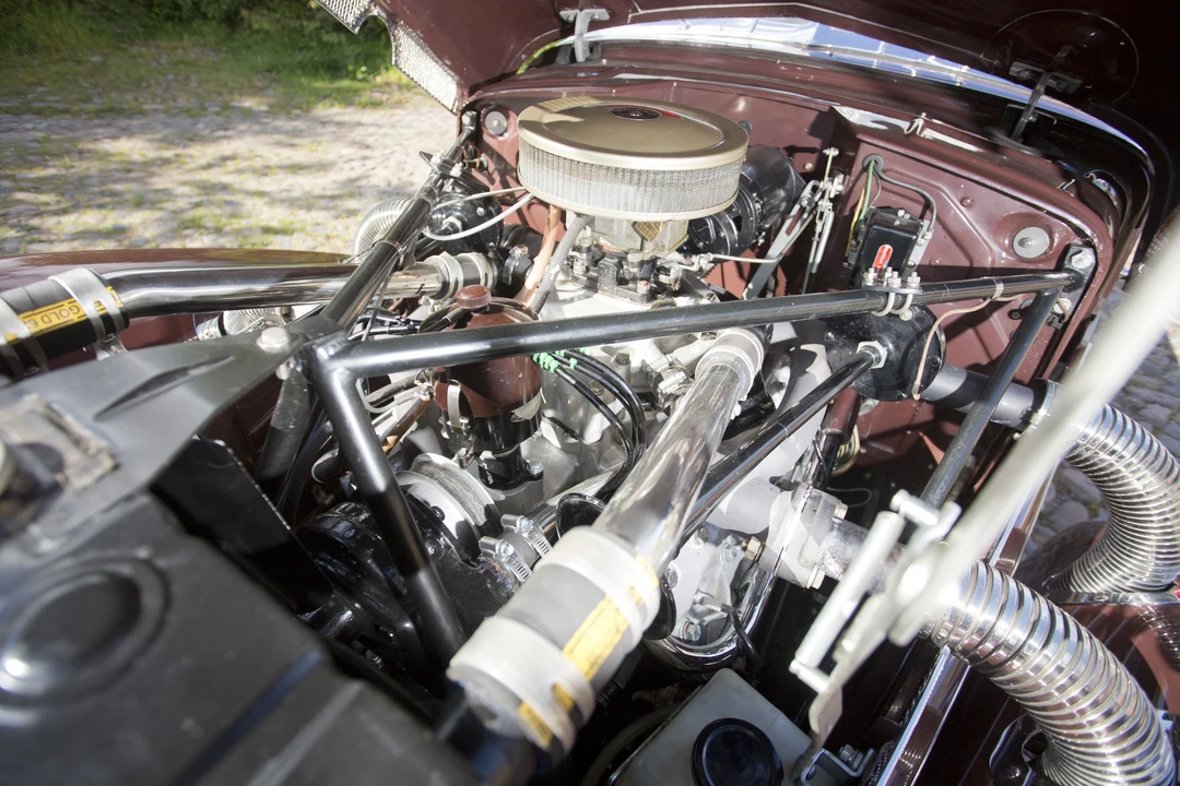 1937 Cord 810 & 812 - Image 13 of 22