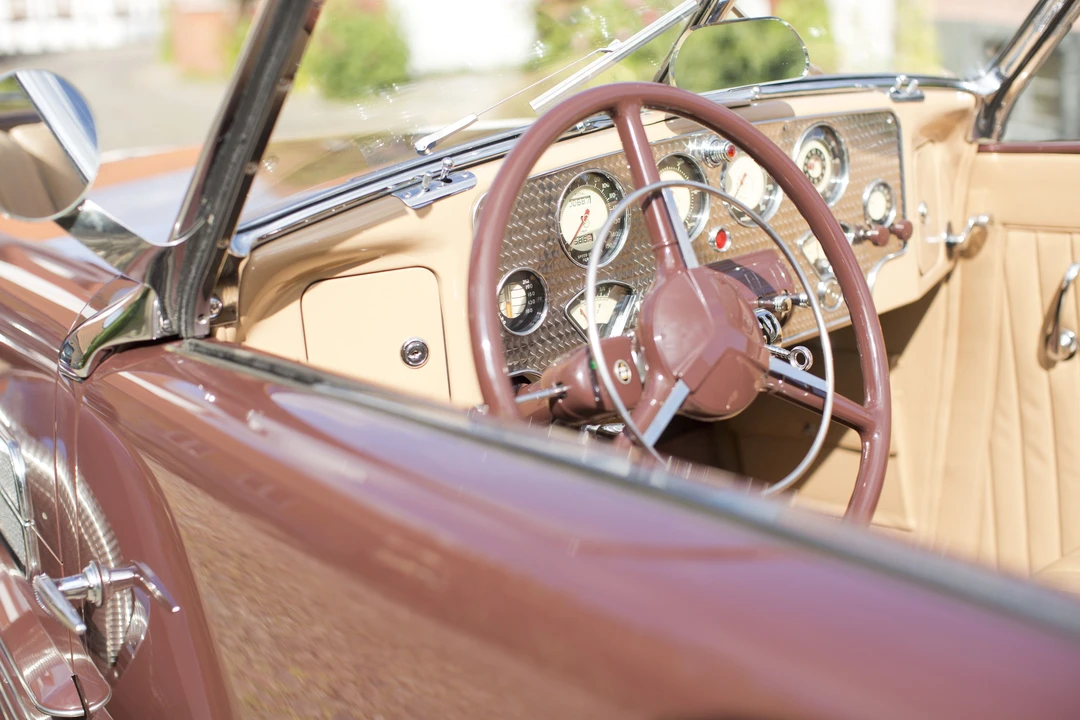1937 Cord 810 & 812 - Image 17 of 22