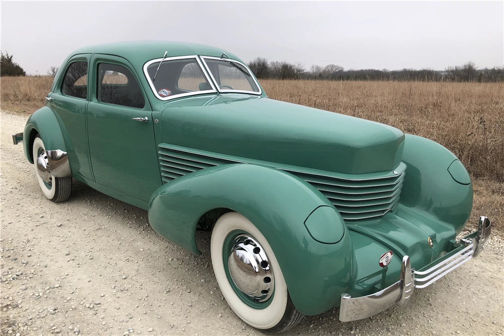1937 Cord 810 & 812 - Image 2 of 6
