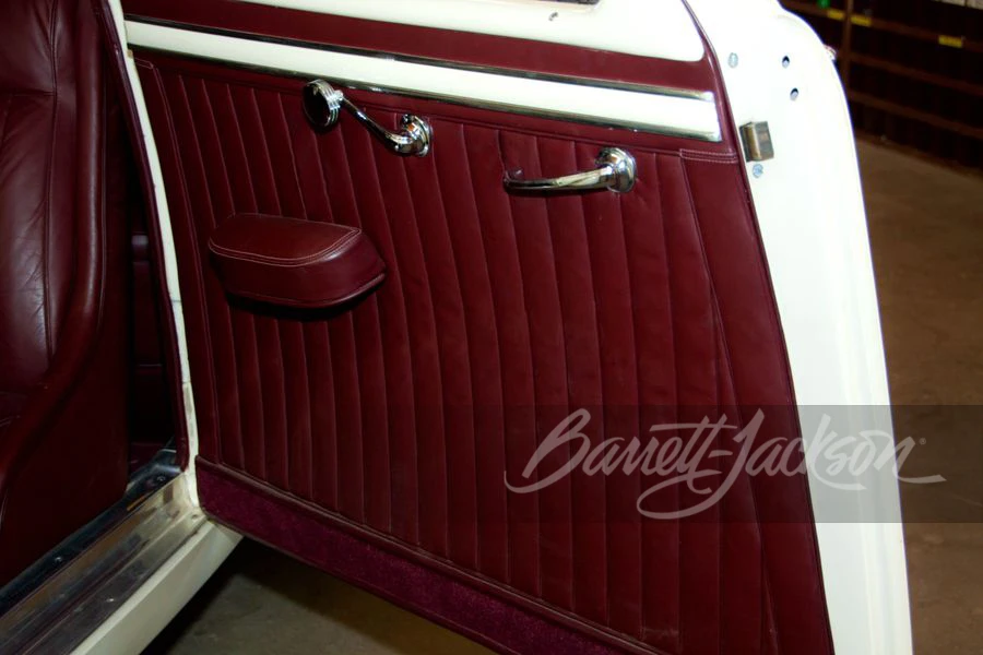 1937 Cord 810 & 812 - Image 7 of 24
