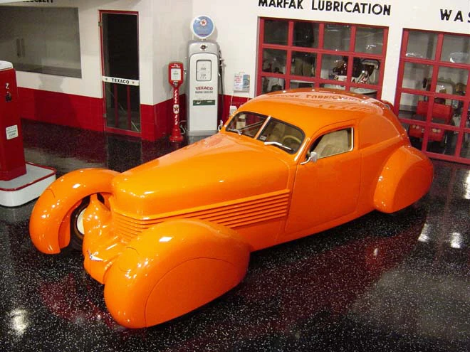 1937 Cord 810 & 812 - Image 2 of 7