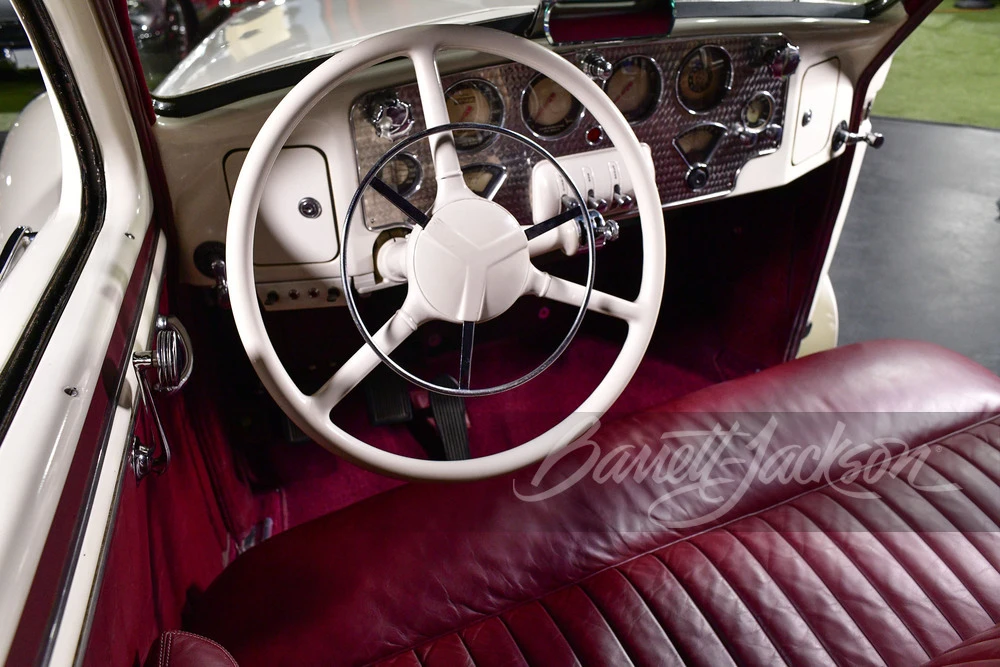 1937 Cord 810 & 812 - Image 8 of 16