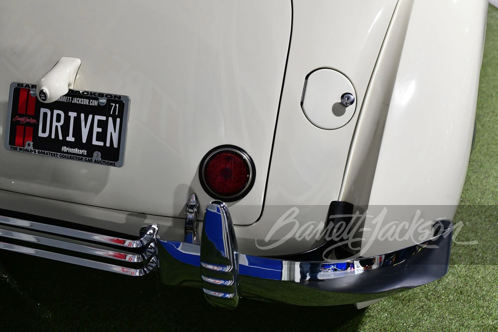 1937 Cord 810 & 812 - Image 9 of 16
