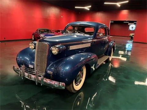 1937 Cadillac 2-Dr Coupe