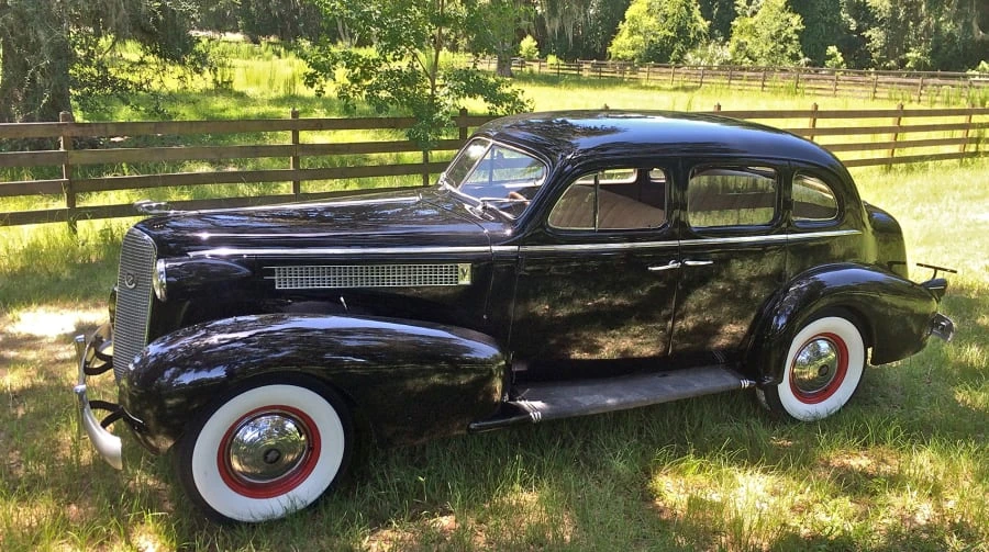 1937 Cadillac Series 60 - Image 2 of 10